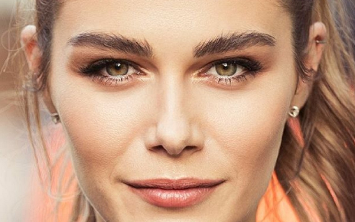 La tenue de Maripier Morin a d�tourn� l'attention de tout le monde