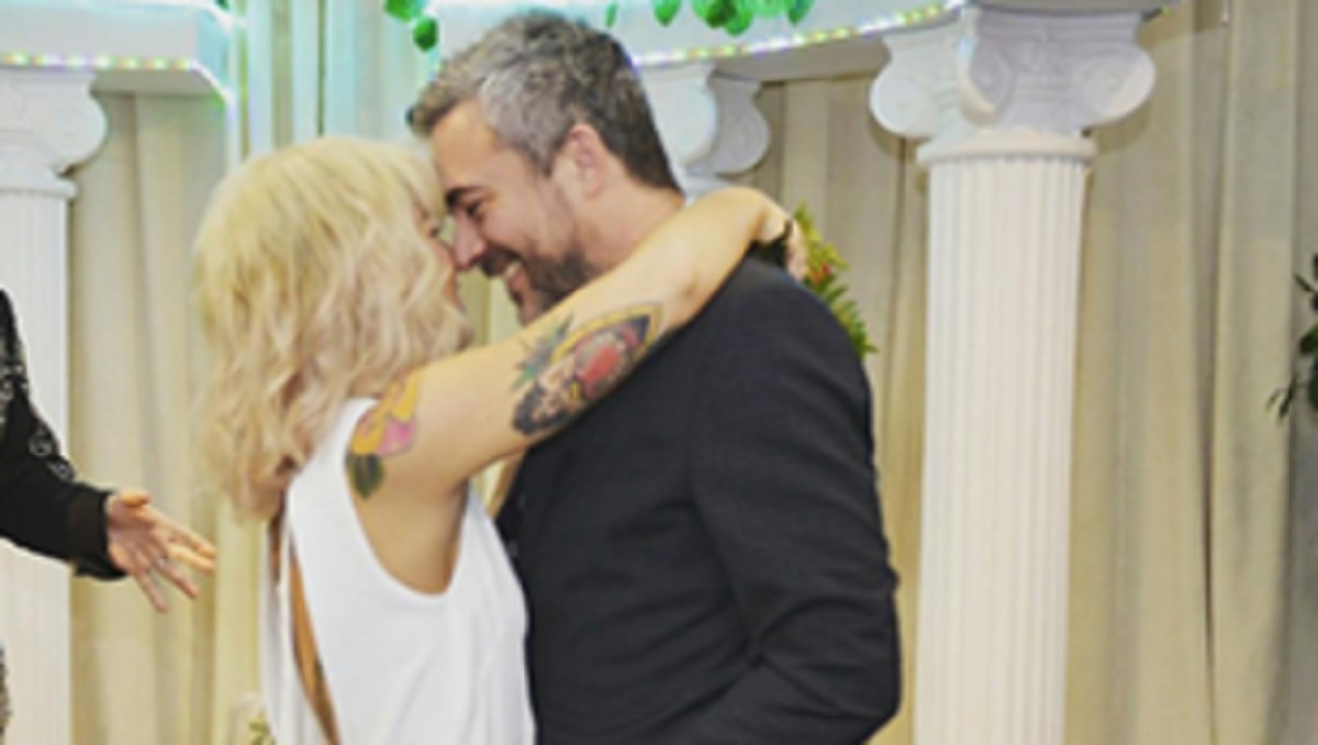 Val�rie Roberts et Martin Juneau se sont enfin dit ''oui'' !