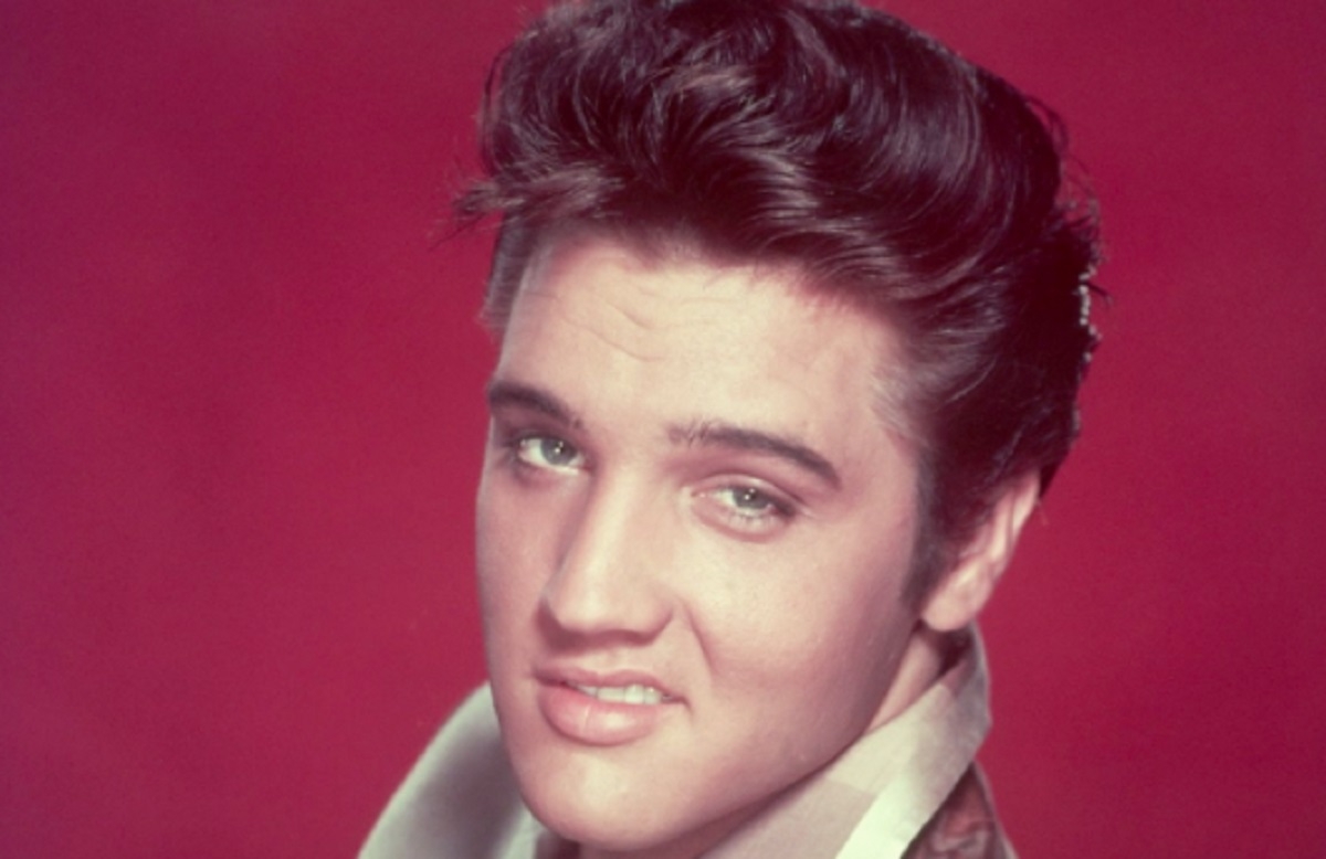 Incroyable, le petit fils de Elvis Presley est son portrait crach�!