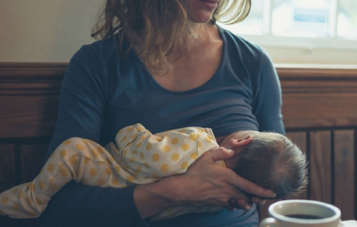 Cette Maman est tann� des le�ons de morale sur l'allaitement et explique son choix en 6 points tr�s clairs