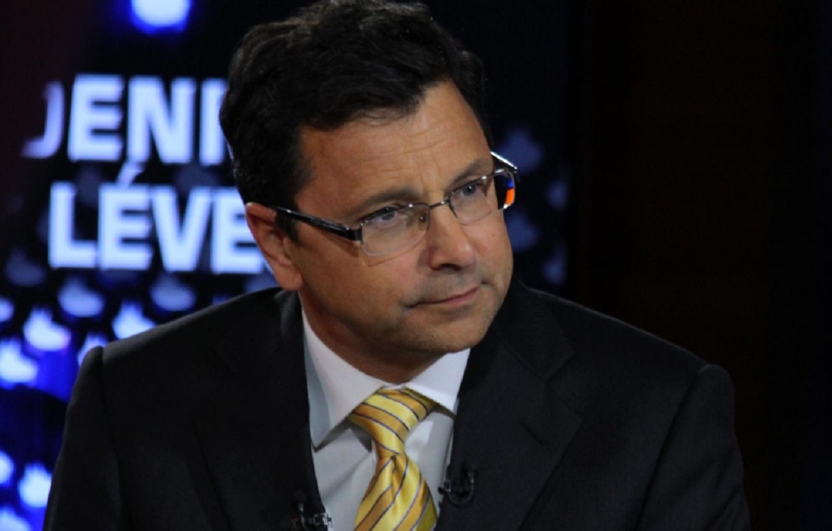 Denis L�vesque tient des propos bouleversants:''Si je n'avais pas arr�t�, je serais mort.''