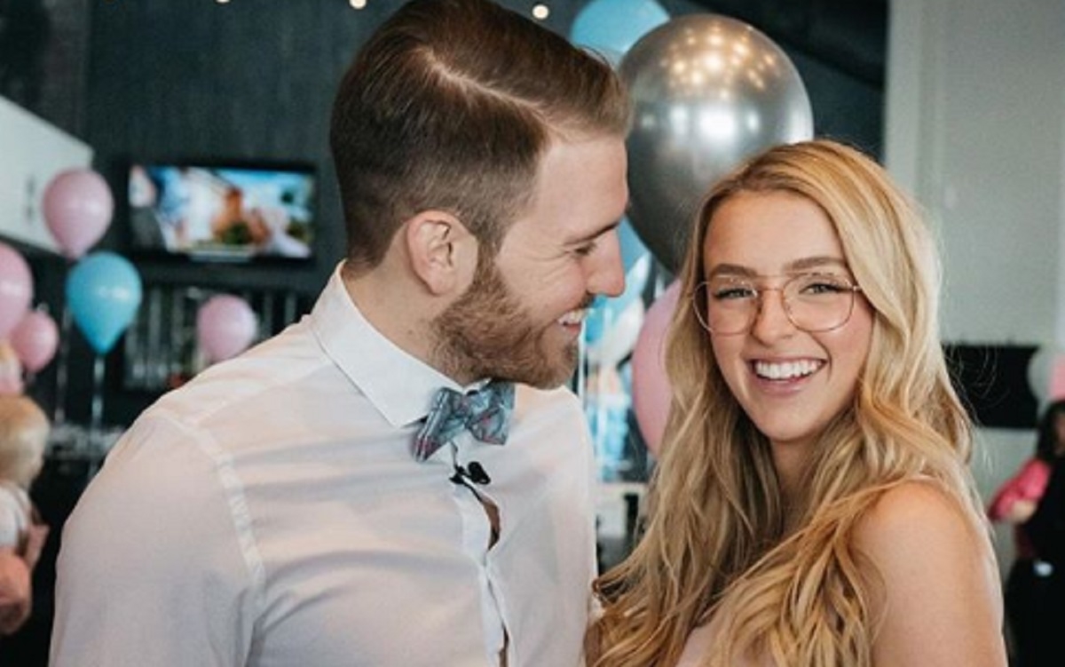 Alicia Moffet d�voile le sexe de son futur b�b� dans une touchante vid�o