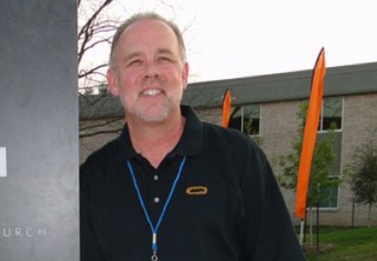 Cet homme a une id�e surprenante pour �viter d'habiter dans une r�sidence � sa retraite