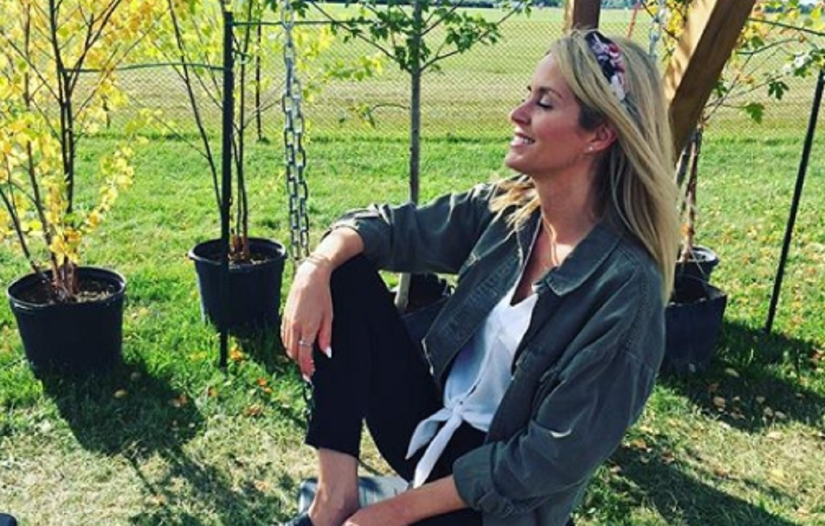 Anouk Meunier partage la premi�re photo de son baby bump et elle est magnifique