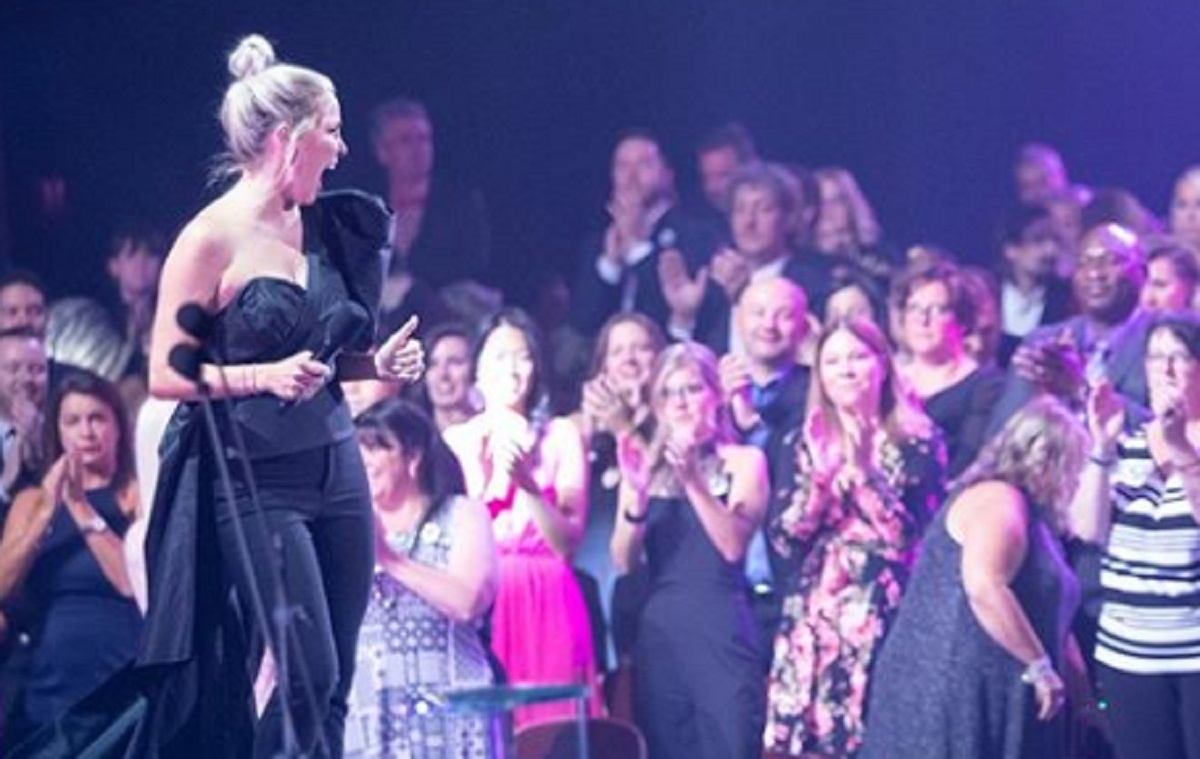 V�ronique Cloutier animera le gala des Prix G�meaux pour son 35e anniversaire l'an prochain