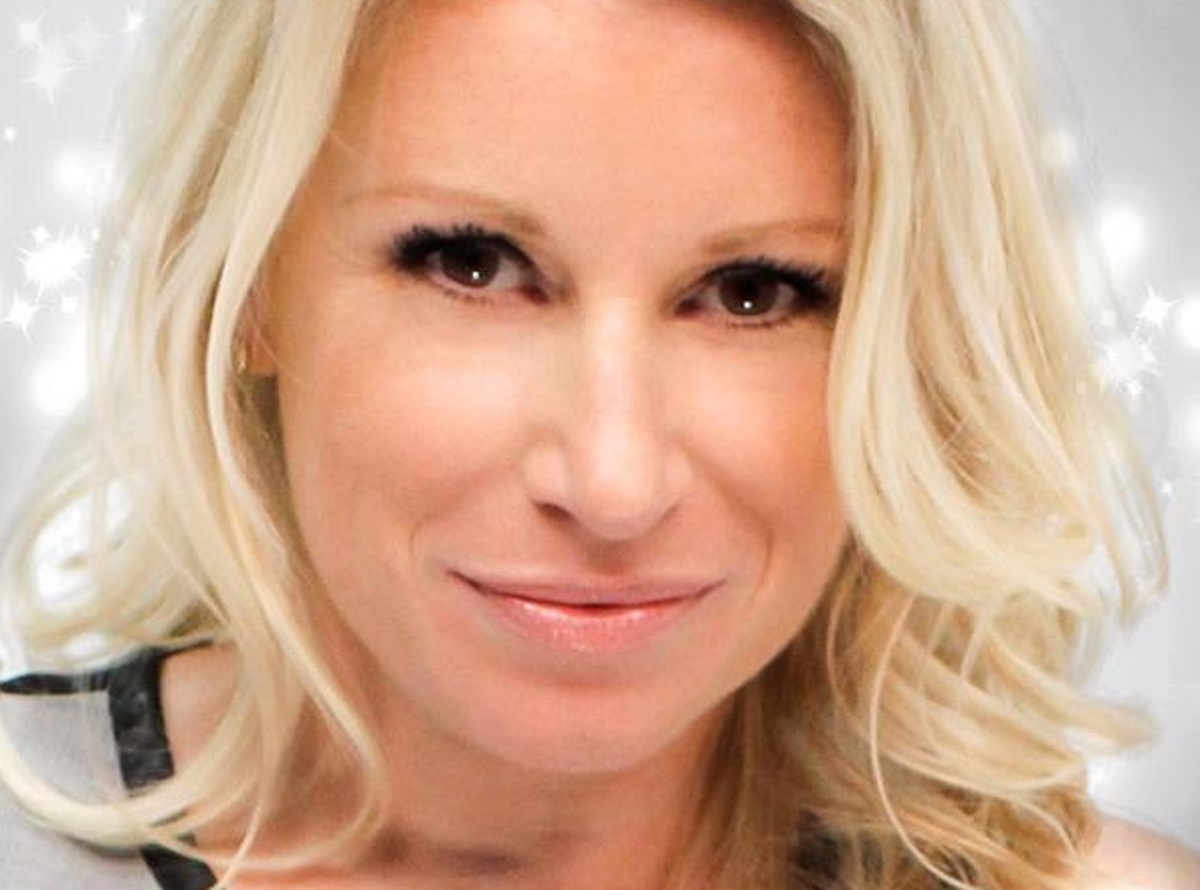 Cathy Gauthier, l'humoriste pr�f�r�e des qu�b�cois, publie pour l'une des rares fois une photo de sa fille