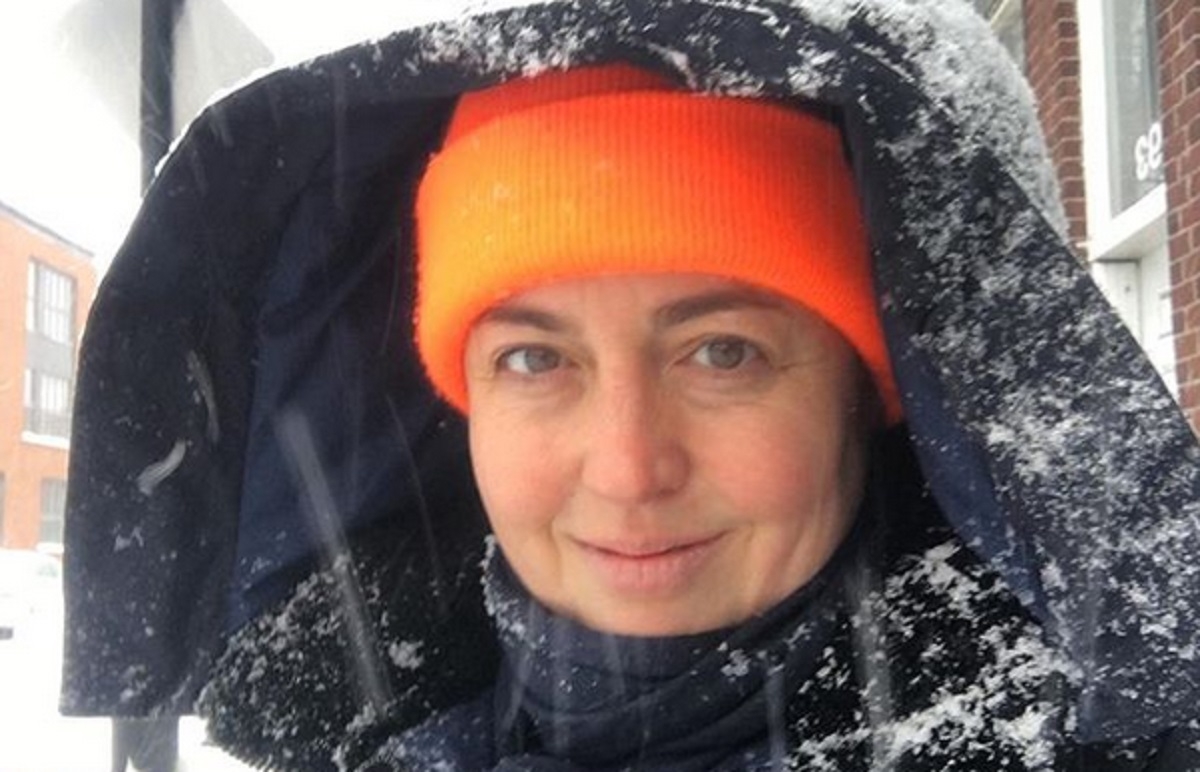 Ariane Moffatt publie une touchante vid�o o� elle interpr�te Debout pour soutenir ses fans en cette p�riode difficile