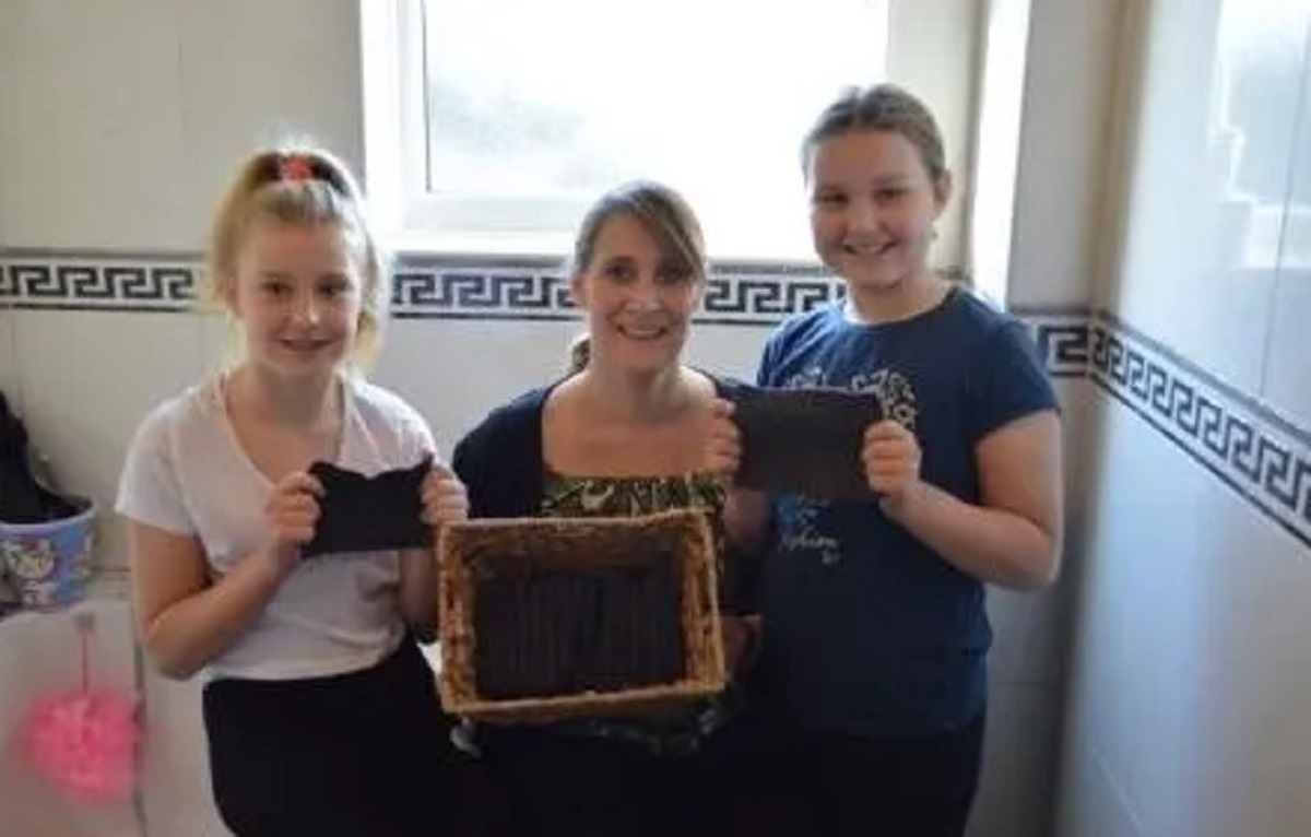 Cette maman a cr�� son propre papier toilette lavable et le nettoie seulement une fois par semaine